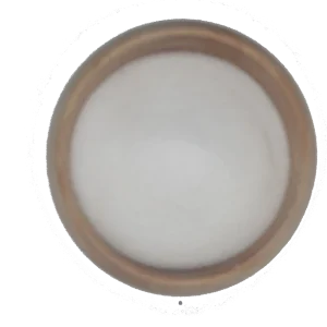 Weißes Pulver in einer Schale. Natriumglutamat UmamigewürzUmami