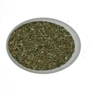 Nana Minze wird auch Krause-Minze genannt Ein häufig verwendetes Gewürz in der orientalischen Küche ist Nana Minze . Es wird oft zu Joghurt und Gemüse hinzugefügt. Manchmal wird Minze auch für einige Zaziki-Varianten verwendet.F ür das Würzen empfehlen wir die Nana Minze, da sie einen runderen Geschmack hat. In den Maghreb-Staaten ist Nana-Minze als Tee sehr beliebt und wird mit grünem Tee aufgegossen. Dieser Tee wird immer gesüßt getrunken! Die Nana Minze ist auch unter den Namen Spearminze, wilde Minze, marokkanische Minze oder Krauseminze bekannt.